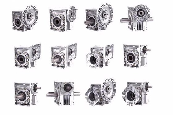 蝸輪蝸桿減速機(jī)各種輸出形式 - 副本.jpg