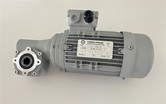 艾思捷生產(chǎn)輸送設備上用的小型蝸輪蝸桿減速機 小型減速機.jpg